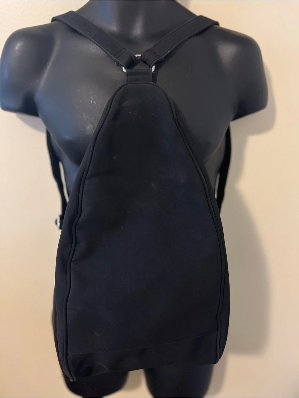 Vintage Hobo International Black Nylon Teardrop Sling Backpack Convertible Bag